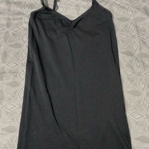 👗- Aeropostale tank - stretchy!